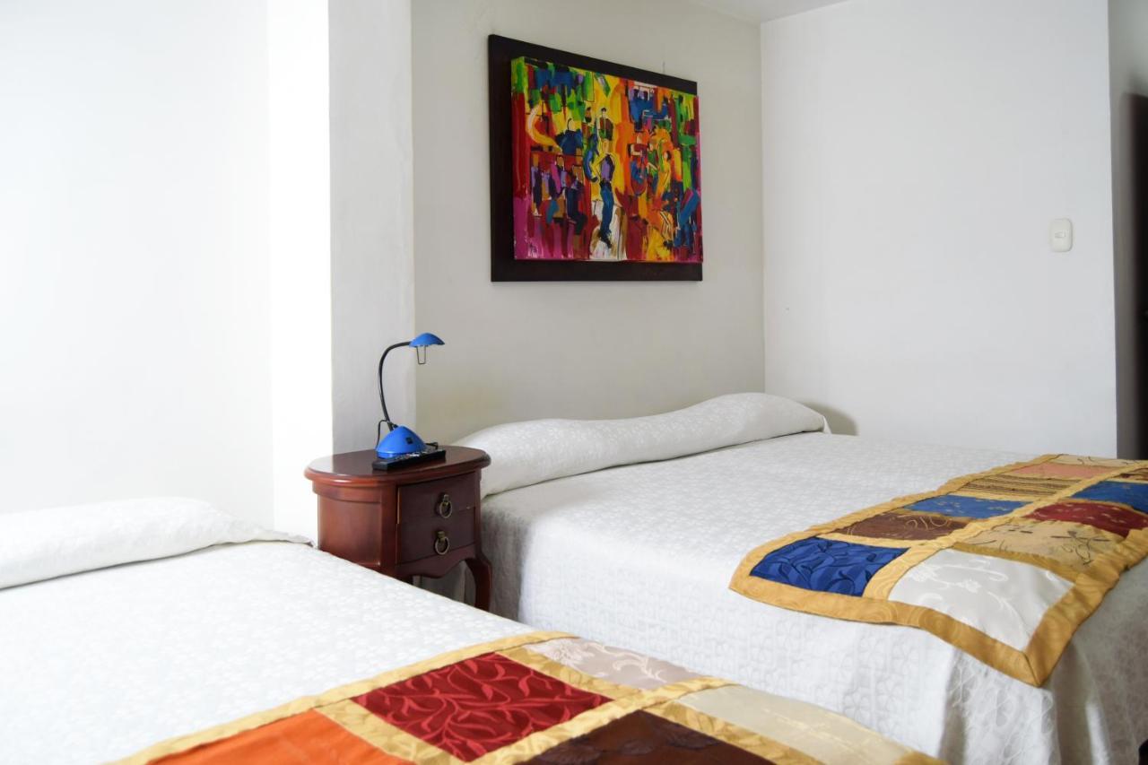 Hotel Bolivar Plaza Manizales Exterior photo