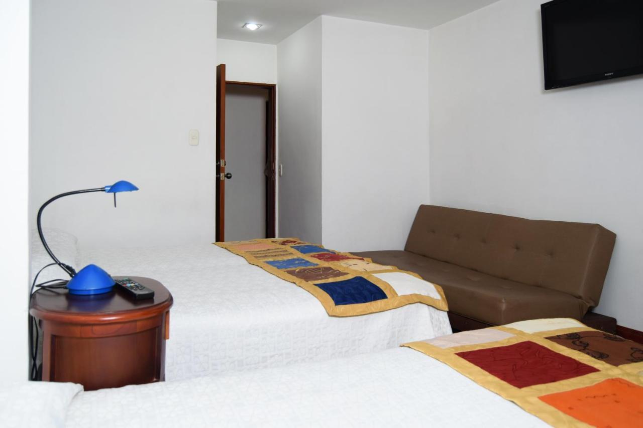 Hotel Bolivar Plaza Manizales Exterior photo